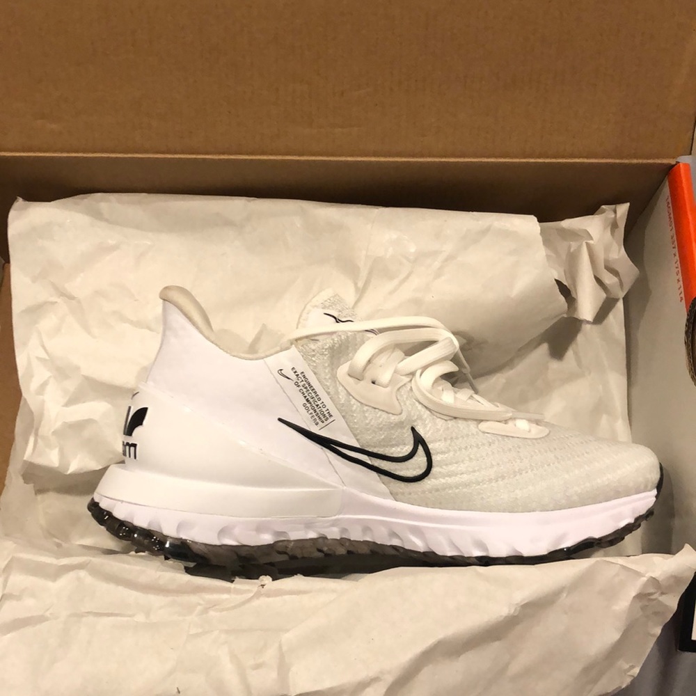 Brand new Nike golf shoes!
